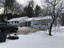 77 Sewalls Falls Rd in Concord, NH - Building Photo