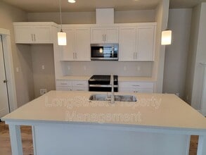 5221 SW Hudson Ave in Corvallis, OR - Building Photo - Building Photo