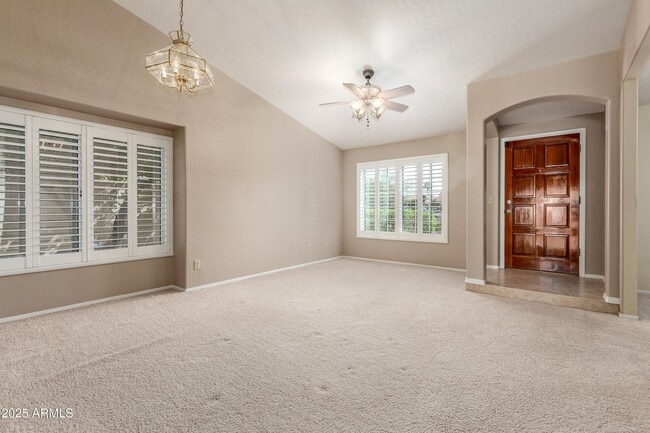 8578 S Maple Ave in Tempe, AZ - Building Photo - Building Photo