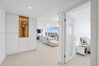 2200 N Ocean Blvd in Fort Lauderdale, FL - Building Photo - Building Photo