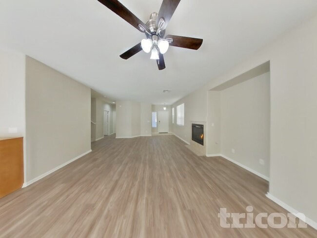 705 Irish Mittens Ct in Henderson, NV - Building Photo - Building Photo