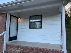 4706 Metro Park Ln in Hixson, TN - Building Photo - Building Photo