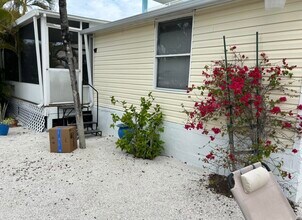 343 Vaca Rd in Key Largo, FL - Building Photo - Building Photo