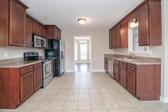 1353 Chinook Cir in Clarksville, TN - Building Photo - Building Photo