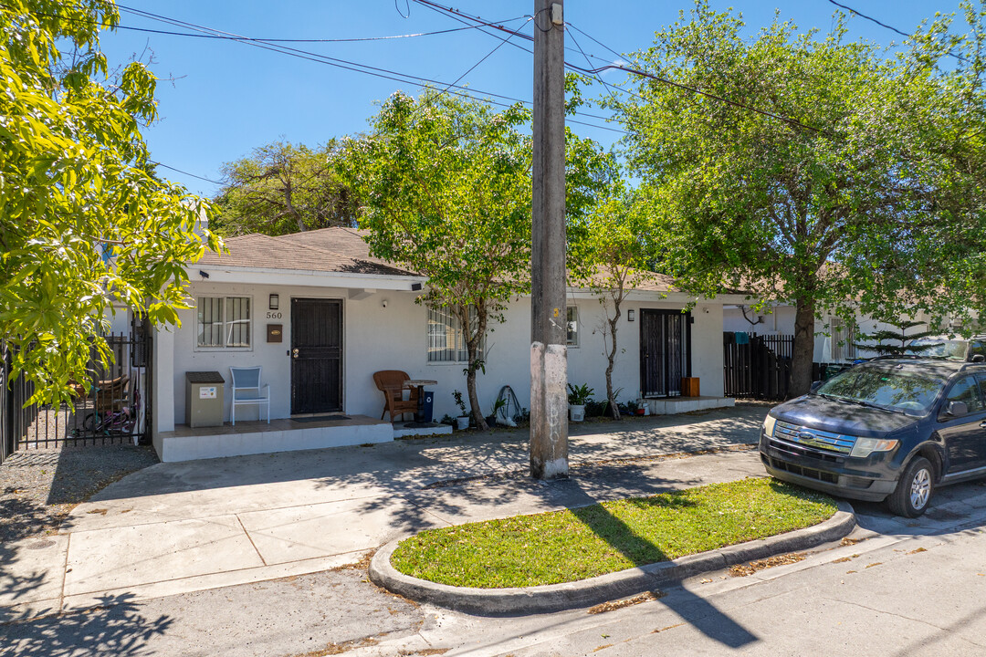 580 NW 58th St in Miami, FL - Building Photo