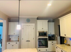 712 Rookery Ln in Whispering Pines, NC - Foto de edificio - Building Photo