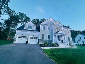 5 Clearview St in Grafton, MA - Building Photo - Building Photo