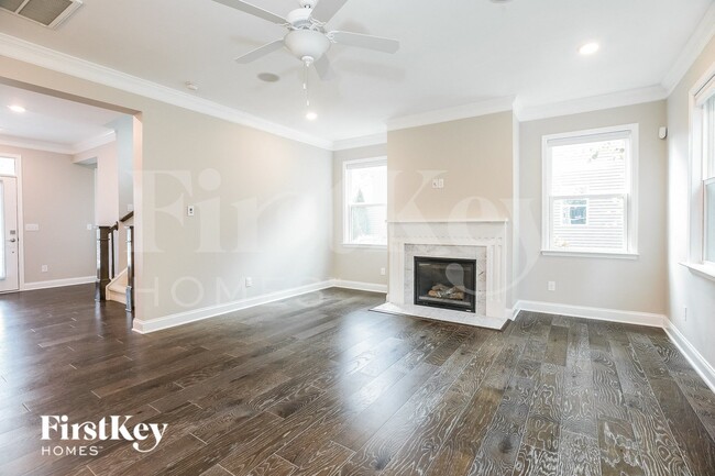 1329 Barnford Mill Rd in Wake Forest, NC - Foto de edificio - Building Photo