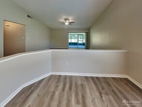 1507 Crossridge Dr in Brandon, FL - Building Photo - Building Photo