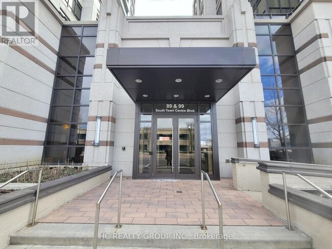 property at 89 S Town Centre Blvd