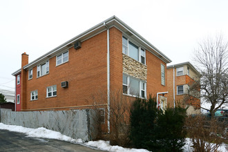 335 S Hale St in Addison, IL - Building Photo - Building Photo