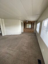 1365 Cordova Dr in Hemet, CA - Building Photo - Building Photo