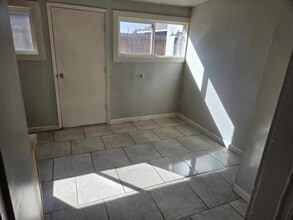 1404-1406 Trinity Ave in Chowchilla, CA - Building Photo - Building Photo