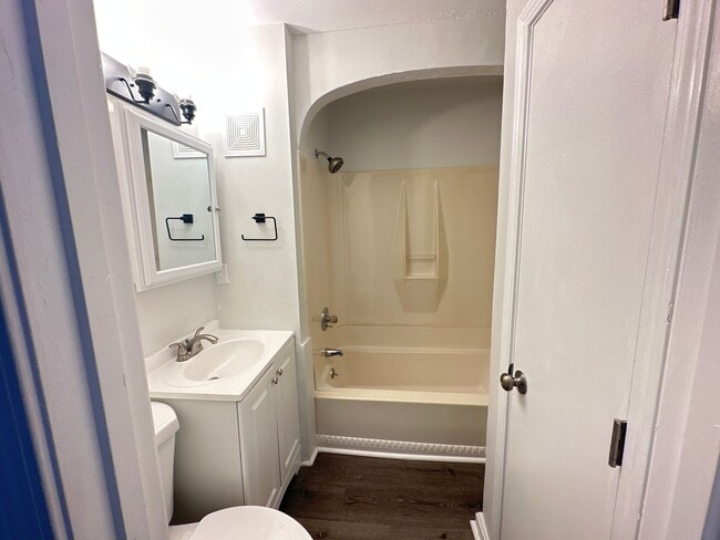 15 Fletcher St in Nashua, NH - Building Photo - Building Photo