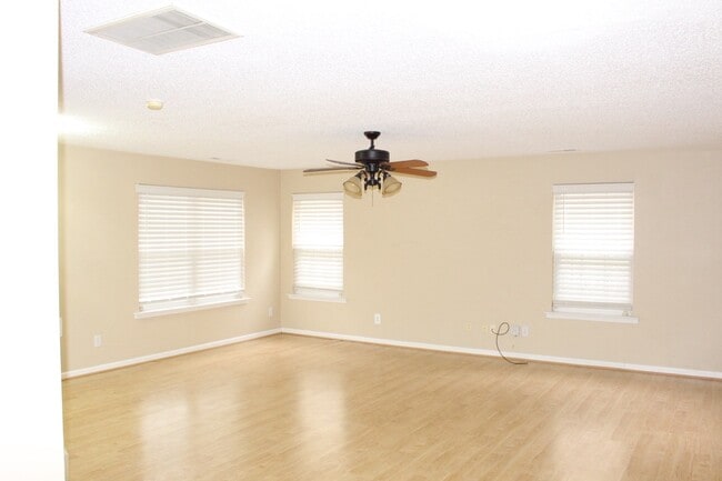 7312 Brighton Village Dr in Raleigh, NC - Building Photo - Building Photo