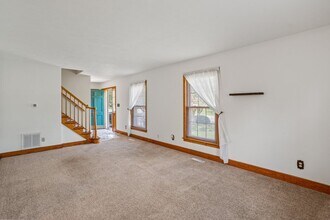 103 Powhatan Dr in Poquoson, VA - Building Photo - Building Photo
