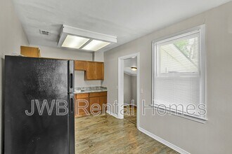 8944 Jackson Ave in Jacksonville, FL - Building Photo - Building Photo