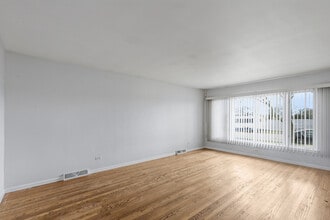 8736 N Ozark Ave in Niles, IL - Building Photo - Building Photo