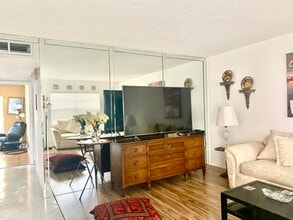 441 Burgundy N in Delray Beach, FL - Building Photo - Building Photo