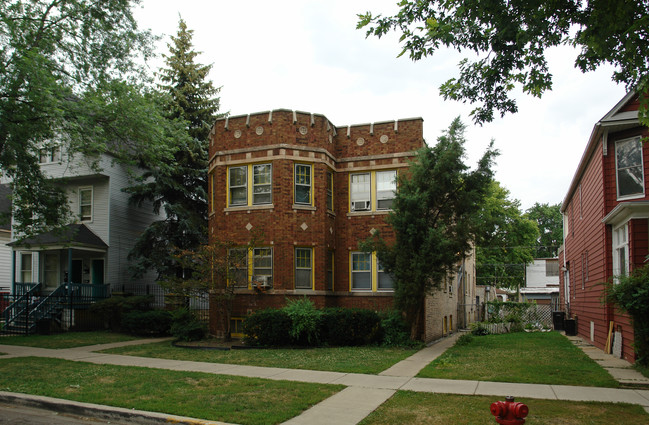 926-928 N Waller Ave in Chicago, IL - Building Photo - Building Photo