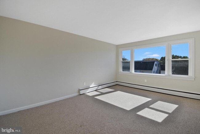 property at 2407 Manor Rd