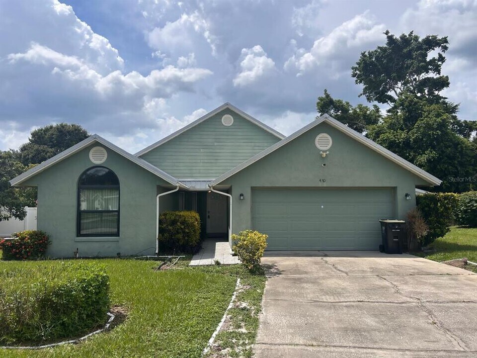 470 Daisy Way in Winter Haven, FL - Building Photo