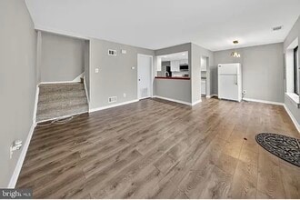 901 Cobble Creek Curv in Newark, DE - Building Photo - Building Photo