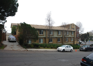 7003-7007 Saranac St in San Diego, CA - Building Photo - Building Photo