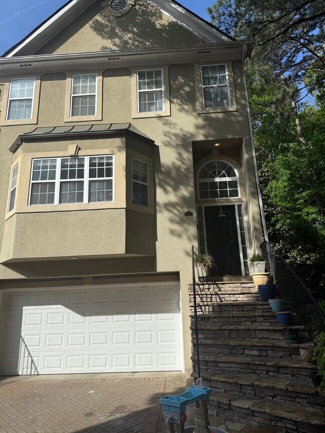 2456 Brookhaven Heights Ct NE in Brookhaven, GA - Building Photo - Building Photo