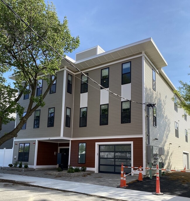 32 Norwood St, Unit 4