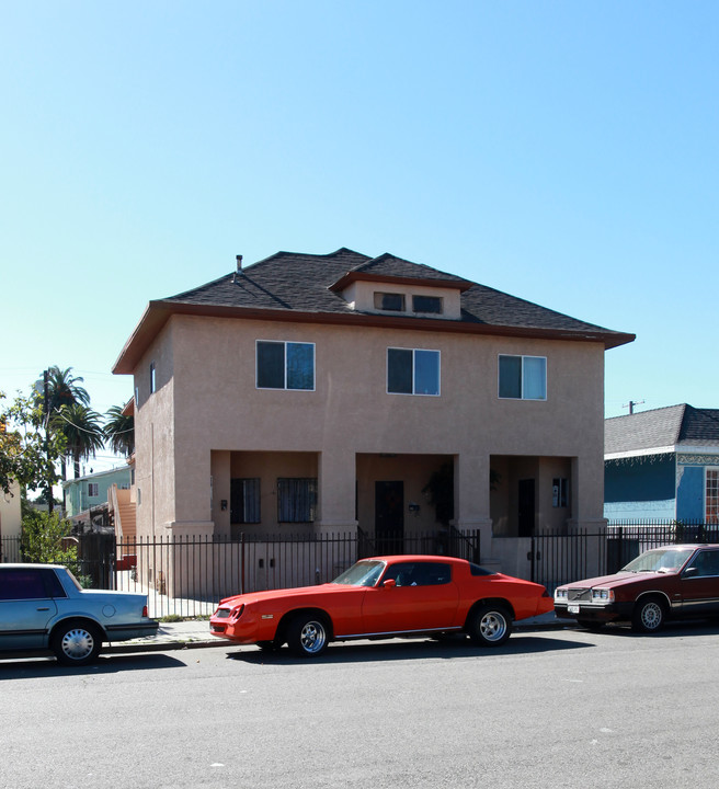 732 E 25th St in Los Angeles, CA - Building Photo