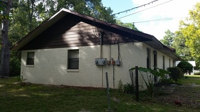 2430 NW 3rd Ave in Ocala, FL - Building Photo - Building Photo