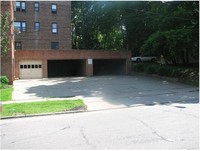 2676 Noble Rd in Cleveland Heights, OH - Foto de edificio - Building Photo