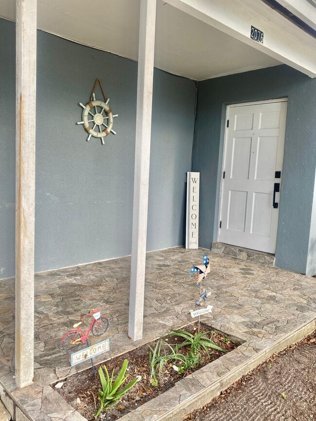 2076 7th Ave SW in Vero Beach, FL - Building Photo - Building Photo
