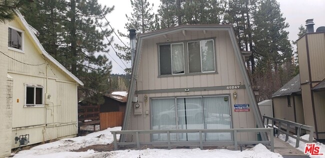 property at 40249 Esterly Ln