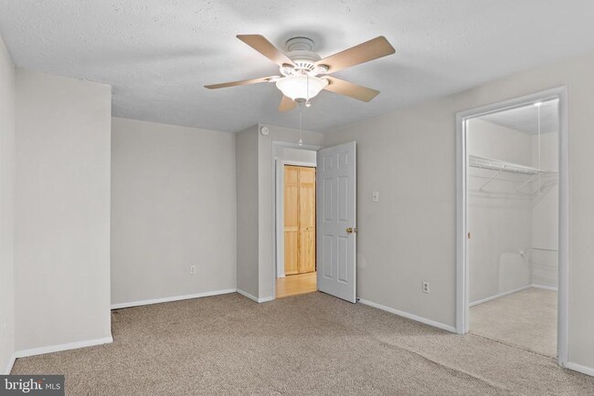 8406 Rainbow Bridge Ln in Springfield, VA - Building Photo - Building Photo