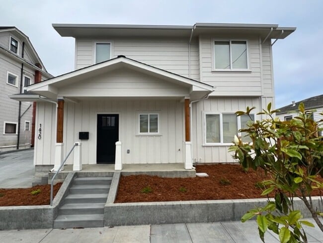 property at 1420 L St