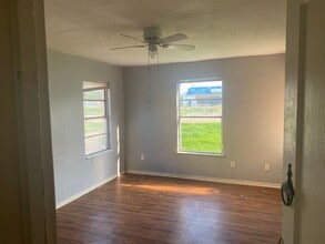 2806 Avenue M 1/2 in Galveston, TX - Building Photo - Building Photo