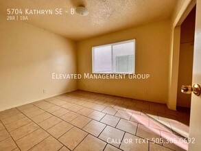 5704 Kathryn Ave SE in Albuquerque, NM - Building Photo - Building Photo