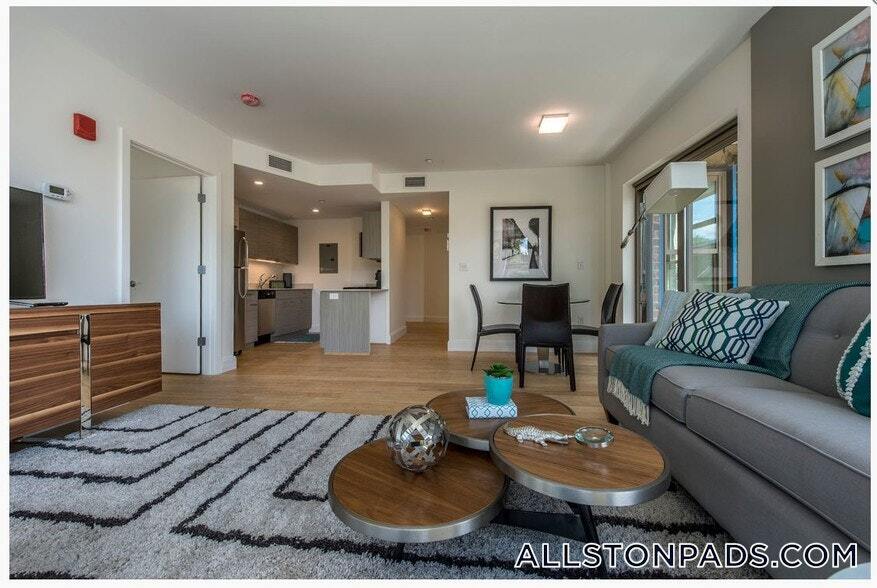 40 Malvern St in Boston, MA - Building Photo