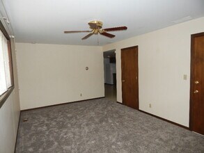 2543 17th St, Unit 1 in Rock Island, IL - Building Photo - Building Photo