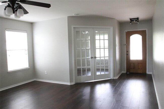 2710 Sandberry Dr in Houston, TX - Building Photo - Building Photo