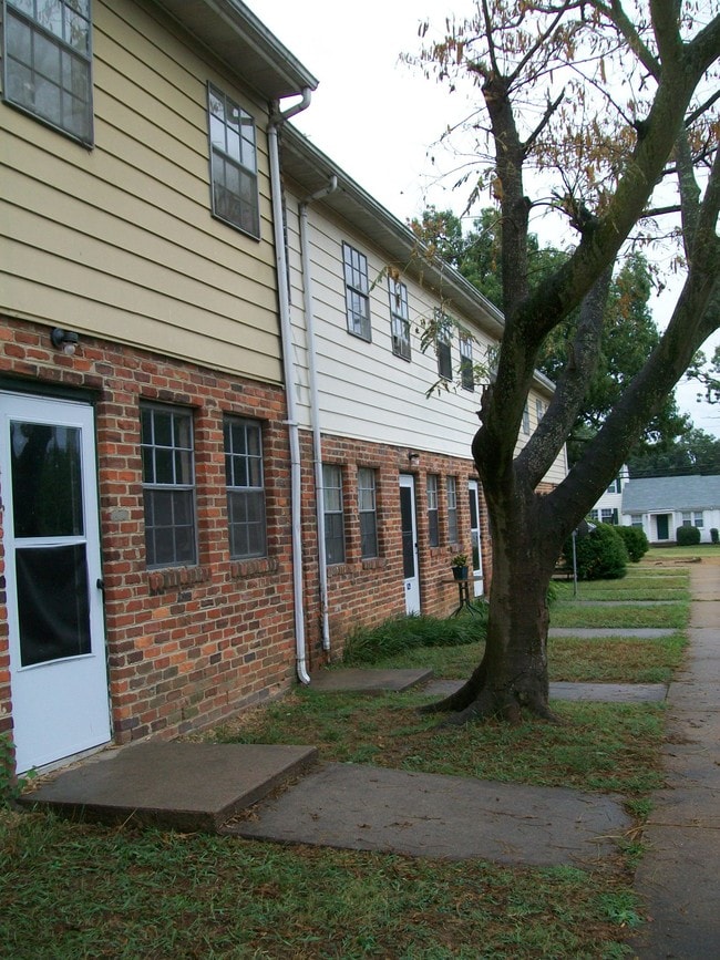 property at 3503 Bolling Rd