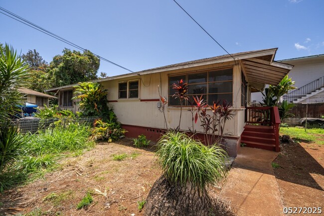 property at 48 Lakeview Cir