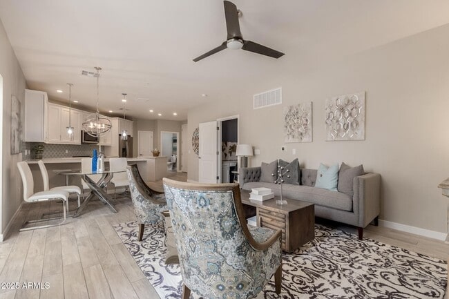 2511 W Queen Creek Rd, Unit 147 in Chandler, AZ - Building Photo - Building Photo