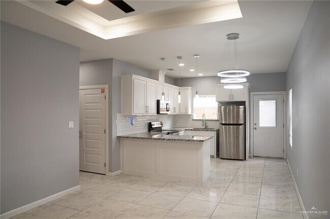 14 N Blair Ave in Edinburg, TX - Building Photo - Building Photo