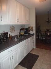 2A Kingery Quarter in Willowbrook, IL - Building Photo - Building Photo