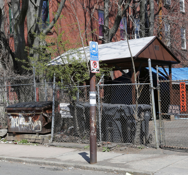 670-676 Broad St in Hartford, CT - Building Photo - Building Photo