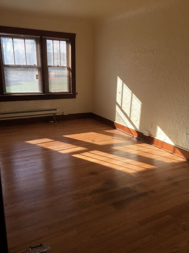 629 Main in Pocatello, ID - Foto de edificio - Interior Photo