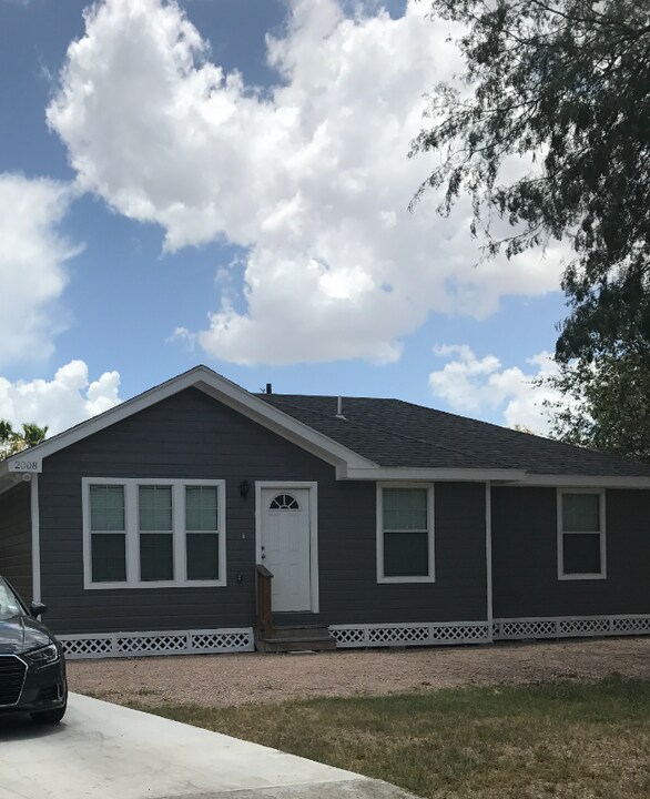 2008 N Cummings Ave in Mission, TX - Building Photo